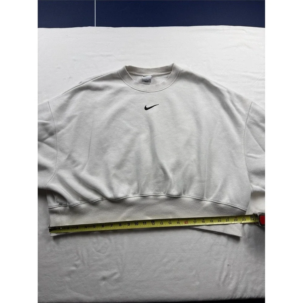 Nike Cropped Sweatshirt Womens Small White Center Swoosh Pullover